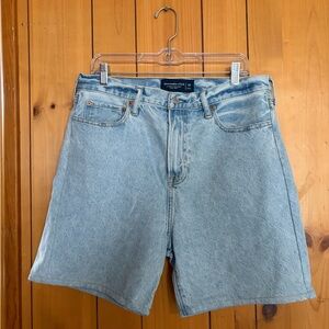 Abercrombie and Fitch Shorts- Size 33